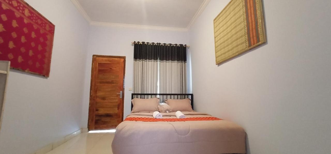 Elisa Homestay Areguling Kuta  Exteriör bild