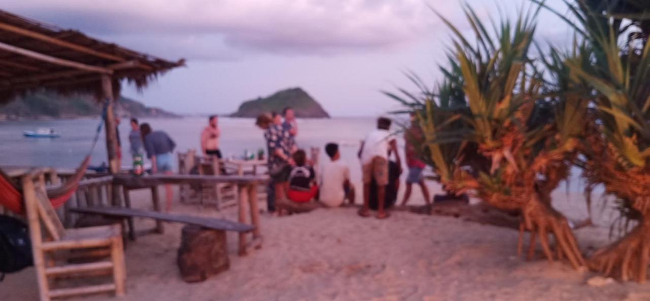 Elisa Homestay Areguling Kuta  Exteriör bild